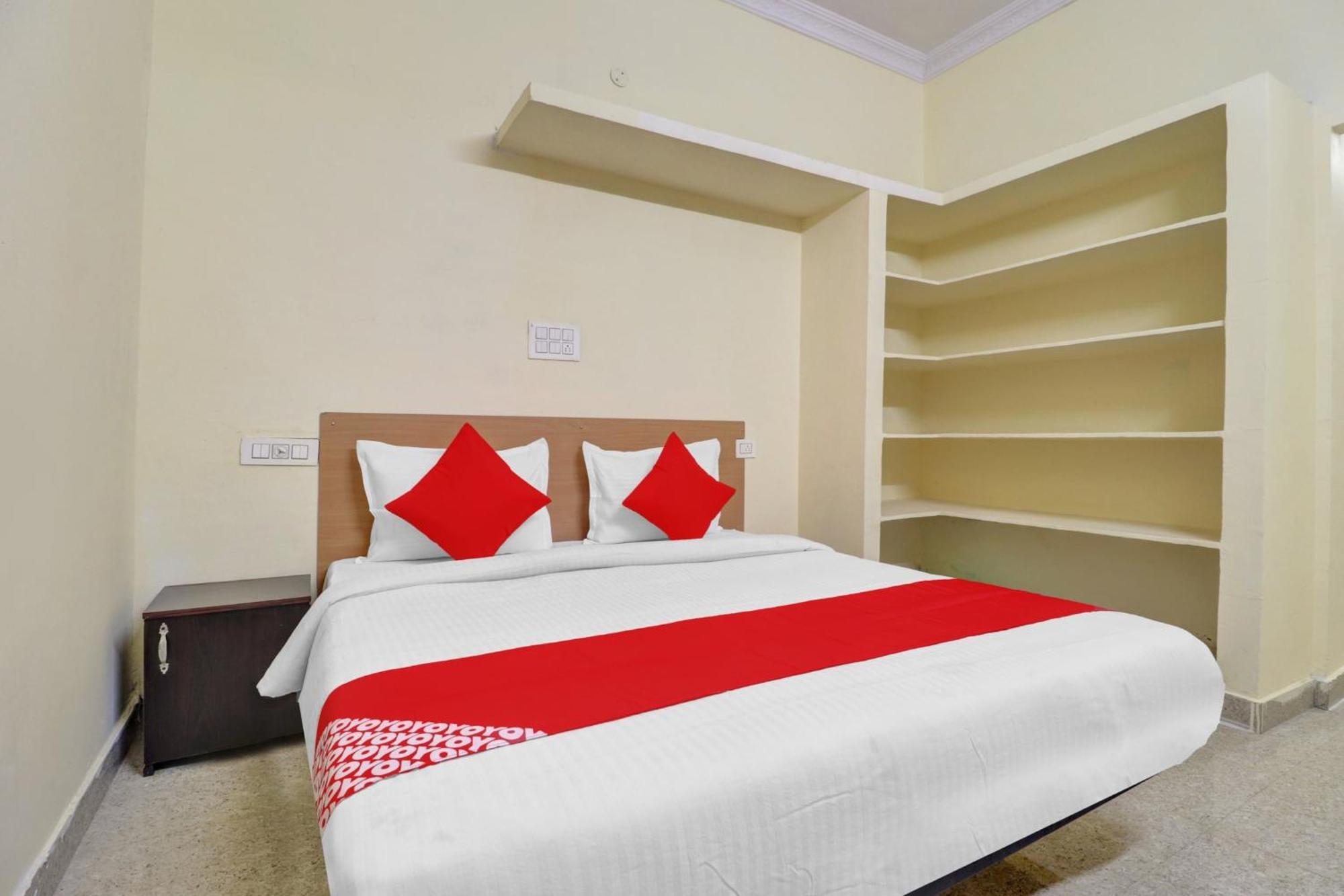 Super Hotel O Rbs Square Langer Houz Haidar Sahibguda Extérieur photo