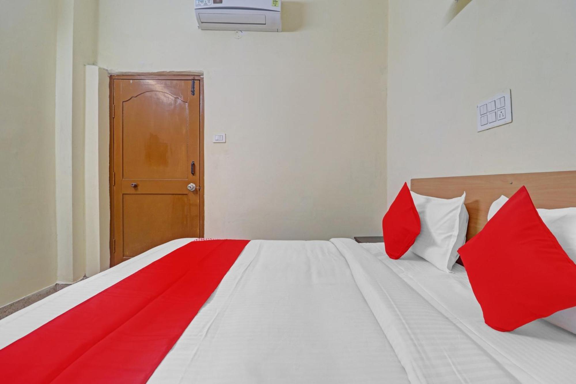 Super Hotel O Rbs Square Langer Houz Haidar Sahibguda Extérieur photo